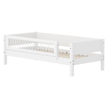 Flexa White bed met uitvalbeschermer Crossbars